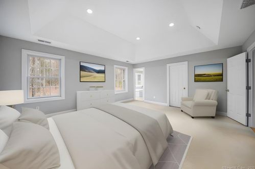 10 Azalea Ln, Ellington CT  06029-3063 exterior