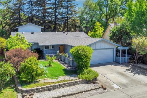 1512 Monarch Ln, Davis, CA 95618-1640