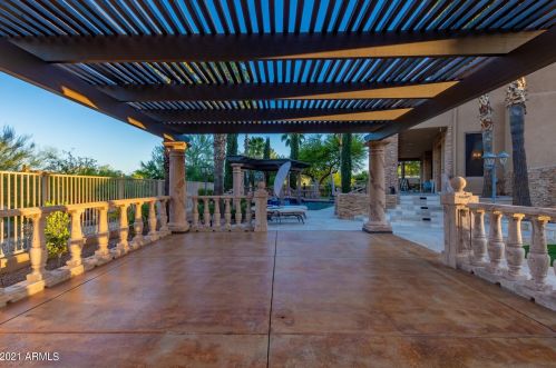 25401 45th Dr, Phoenix AZ  85083-2243 exterior