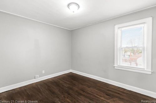 17213 Wood St, Melvindale MI 48122-2200 exterior