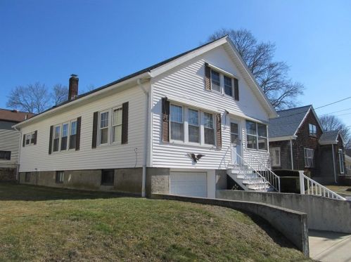 14 Belcourt Ave, Providence, RI 02911-3215