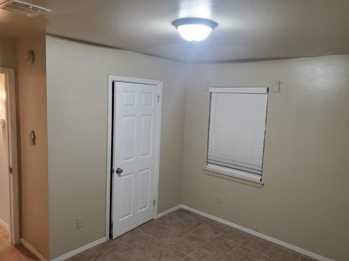 1120 3rd St, Hempstead TX  77445-5517 exterior