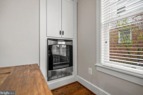 15 Chapman St, Alexandria VA 22301-2202 exterior