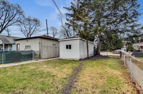 6507 Raven St, Chicago IL  60631-2517 exterior