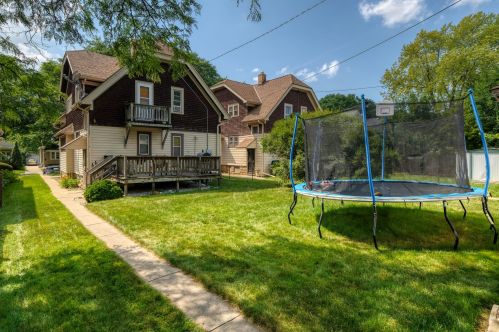 2440 65th St, Milwaukee WI  53219-2020 exterior