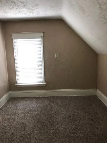 2049 Washington Ave, Madison WI 53704-5208 exterior