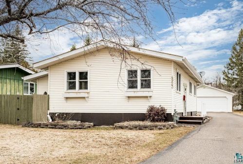 4923 Oakley St, Duluth MN 55804-1274 exterior