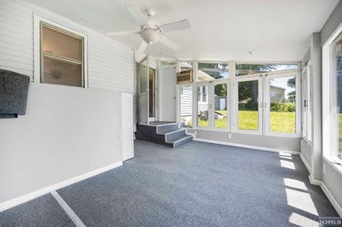 140 Clinton Pl, East Rutherford NJ 07073-1723 exterior