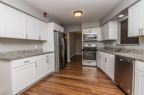 6245 Plaza Cir, Milwaukee WI  53223-2255 exterior