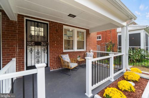 132 Forrester St, Washington, DC 20032-2138