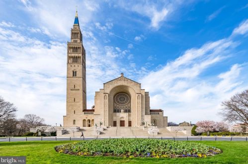 1315 Jackson St, Washington DC 20017-4025 exterior