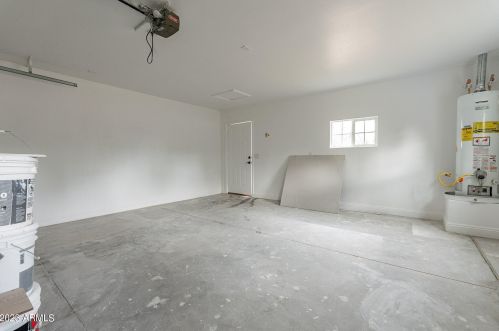 1121 Bethany Home Rd, Phoenix AZ  85014-2229 exterior