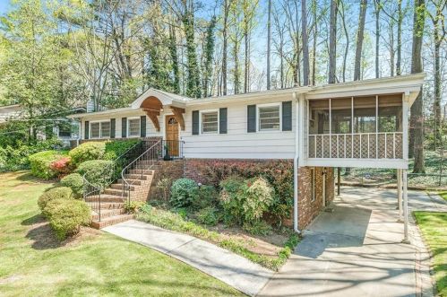 3547 Hamlin Cir, Atlanta GA  30341-2001 exterior