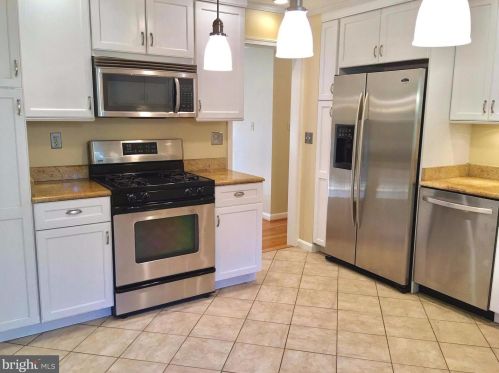 1003 Dead Run Dr, Mc Lean VA  22101-2120 exterior