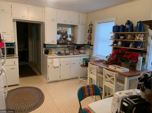 127 Isabel St, Saint Paul MN 55107-2209 exterior