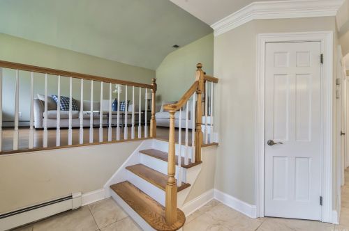 12 Attridge Ct, Huntington Station NY 11747-1803 exterior