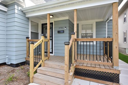 3786 10th St, Milwaukee WI  53206-3315 exterior