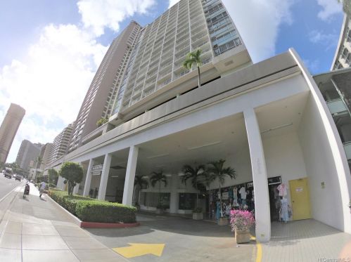 1920 Ala Moana Blvd, Honolulu HI  96815-1865 exterior