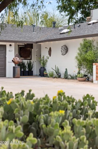 407 El Caminito Dr, Phoenix, AZ 85020-3509
