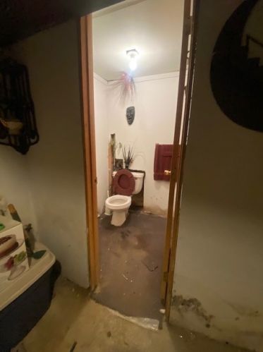 6415 Dean St, Pittsburgh PA 15206-1840 exterior