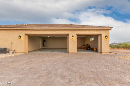 44829 3 St, Phoenix AZ 85004-2071 exterior