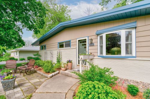 8434 52nd St, Milwaukee, WI 53223-3047