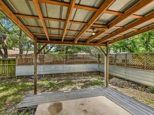 8903 Curlew Dr, Austin TX 78748-5129 exterior