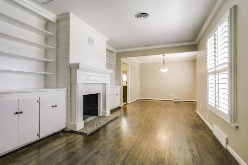 6720 Blessing Dr, Dallas TX  75214-2543 exterior