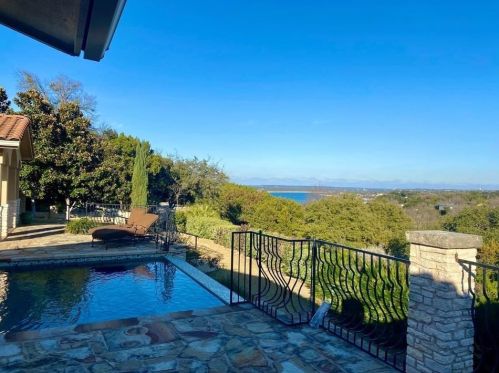 212 Capri, Austin TX  78734-4306 exterior