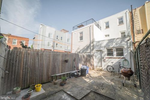 2517 Emerald St, Philadelphia PA 19134-2010 exterior