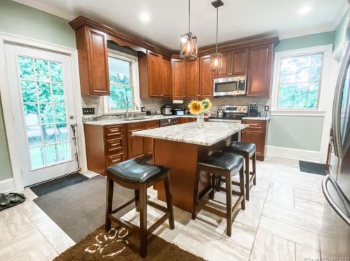 45 Railroad Ave, Killingly, CT 06241-2132