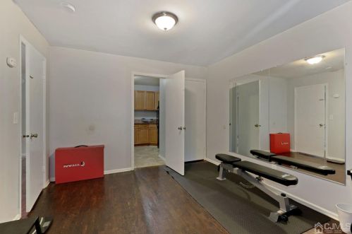 215 College Dr, Edison NJ 08817-5951 exterior