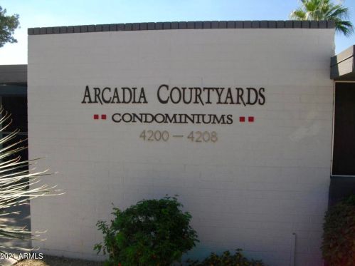 4202 38th St, Phoenix AZ  85018-4834 exterior