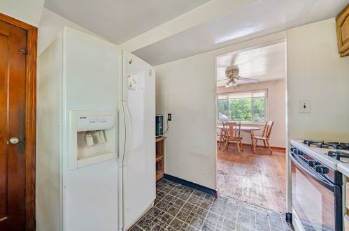 127 Richland Dr, Pittsburgh PA 15235-4413 exterior