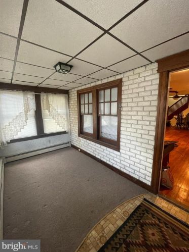 19 Bismarck Ave, Trenton, NJ 08629-2112