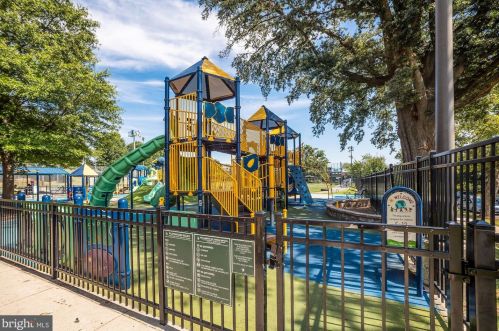 835 Longfellow St, Washington DC  20011-8205 exterior