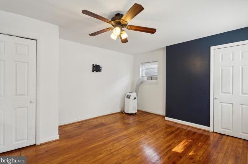 2115 Cumberland St, Philadelphia PA 19125-1718 exterior