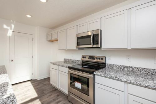 6708 Eich Dr, Joliet IL 60403-1540 exterior