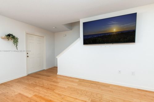 1680 Airoso Blvd, Fort Pierce FL  34984-3737 exterior