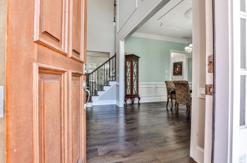 1081 Bluffhaven Way, Atlanta, GA 30319-4818