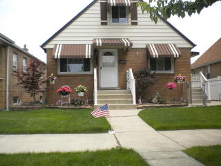 6137 Nagle Ave, Chicago, IL 60638-4205