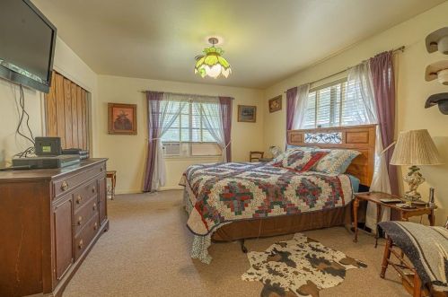 541 Old Phelps Rd, Huntsville TX 77340-7255 exterior