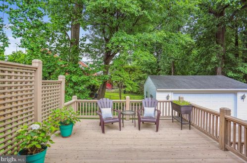 218 Forest Ave, Rockville MD 20850-1820 exterior