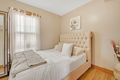 2818 72 Ct, Chicago IL 60707-1507 exterior