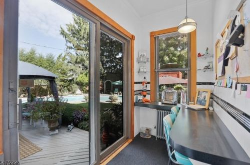 404 Moore St, Hackettstown NJ 07840-2142 exterior