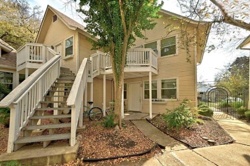 1110 22nd St, Austin TX 78705-5387 exterior