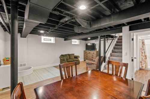 8624 Becher St, Milwaukee WI  53227-1726 exterior