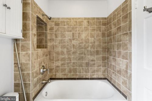 408 19 St, Philadelphia PA 19146-4656 exterior