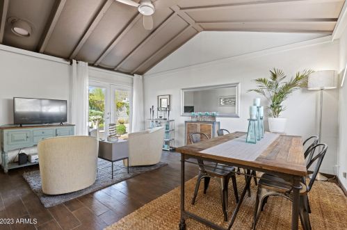 9637 Central Ave, Phoenix AZ  85020-2033 exterior