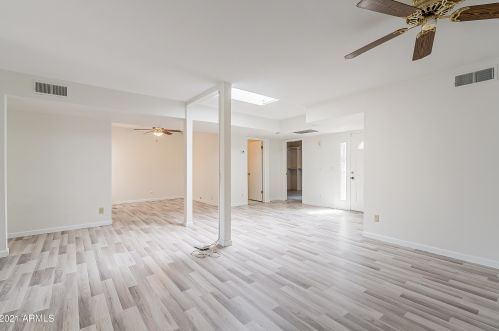 1164 Cheryl Dr, Phoenix AZ 85028-4412 exterior